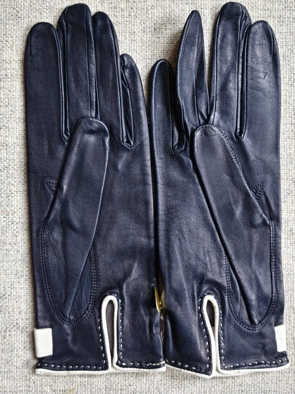 Grandoe vintage women